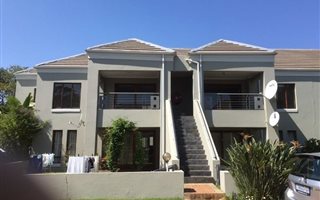 2 Bedroom Apartment in Greenside
