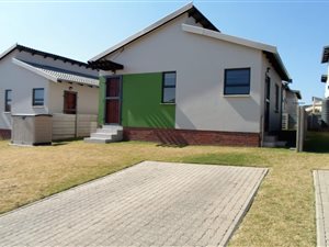 3 Bed Townhouse in Summerset