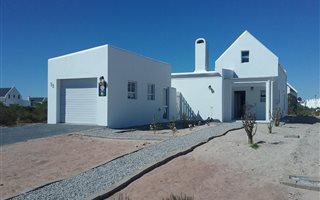 3 Bedroom House in Dwarskersbos