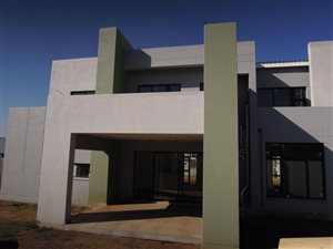 3 Bed House in Midstream Meadows