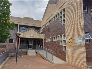 155 m² Commercial space in Lynnwood