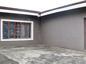 8 Bed House in Wild En Weide