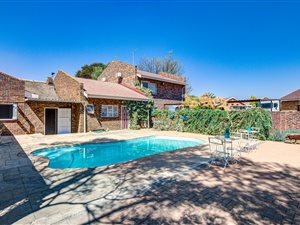 6 Bed House in Bredell AH