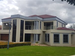 5 Bed House in Mooikloof Gardens