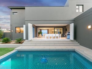 4 Bed House in Waterfall Country Village