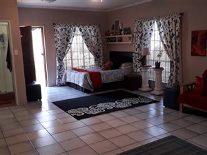 3 Bed House in Brackendowns