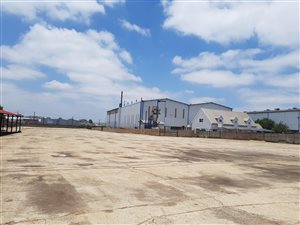 1.3 ha Land available in Wadeville