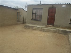 2 Bed House in Tembisa