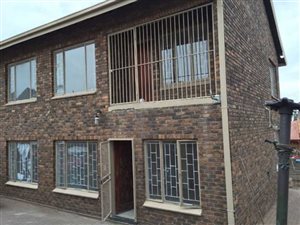 3 Bedroom Apartment in Laudium