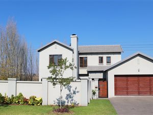 3 Bed House in Midlands Estate