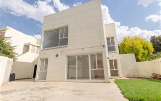3 Bedroom Townhouse in Beyers Park