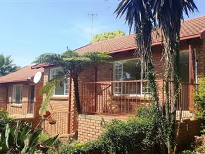 2 Bed Townhouse in Waterkloof Park