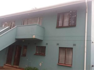2 Bedroom Flat in Montclair