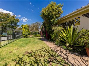 4 Bed House in Paarl