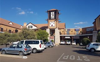 152 m² Commercial space in Moreleta Park