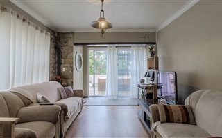 2 Bedroom Apartment in Tableview