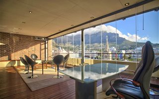 4 Bedroom Apartment in City Bowl
