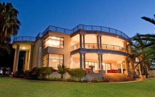 6 Bedroom House in Waterkloof Glen