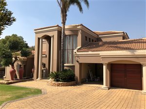 5 Bed House in Ruimsig