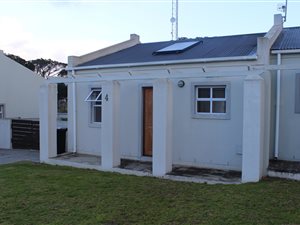 2 Bed Townhouse in Cloetesville
