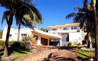 4 Bedroom House in Zinkwazi Beach