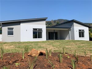 4 Bed House in Town Bush Valley