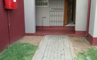 2 Bedroom Cluster in Benoni CBD