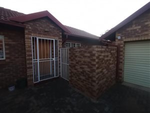2 Bed Townhouse in Meyerspark
