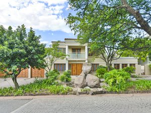4 Bed House in Dainfern Golf Estate