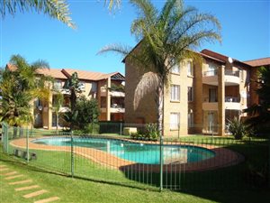 1 Bed Townhouse in Die Hoewes
