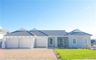 5 Bedroom House in Zevenwacht Country Estate
