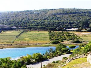 845 m² Land available in Stilbaai