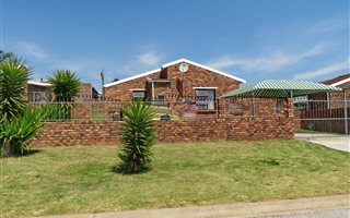 2 Bedroom House in Strelitzia Park