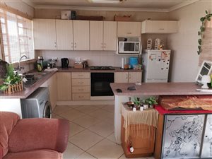 2 Bed Apartment in Beyers Park