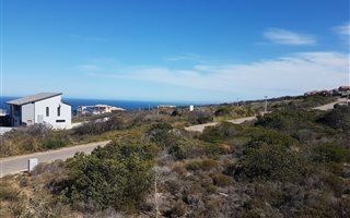 980 m² Land available in Village On Sea