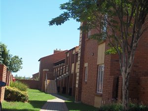 2 Bed Simplex in Mooikloof Ridge