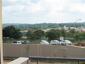 2 Bed Townhouse in Ruimsig