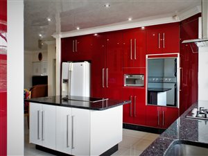 4 Bed House in Highlands North