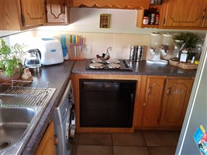 2 Bedroom Townhouse in Doornpoort and surrounds