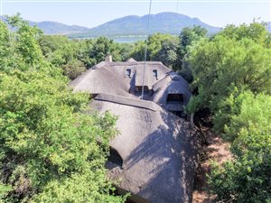 6 Bed House in Lakeland