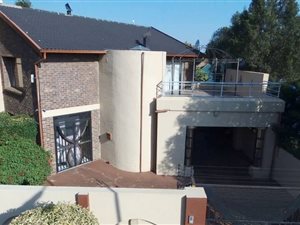 4 Bed House in Wierda Park