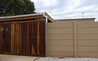 3 Bedroom House in Scheepers Heights