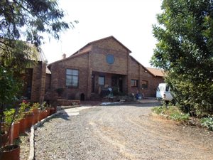 12 ha Farm in Rayton