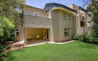 4 Bedroom House in Dainfern Golf Estate