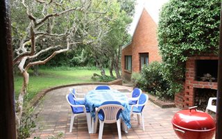 3 Bedroom House in Kenton-on-Sea