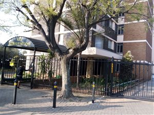 2 Bed Apartment in Weavind Park