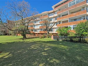 2 Bed Apartment in Fairway