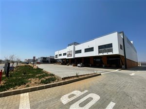 1702 m² Industrial space in Lanseria and surrounds