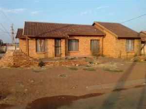 3 Bed House in Jouberton