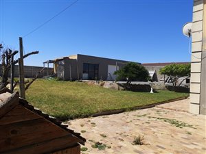 500 m² Land available in Pelican Heights